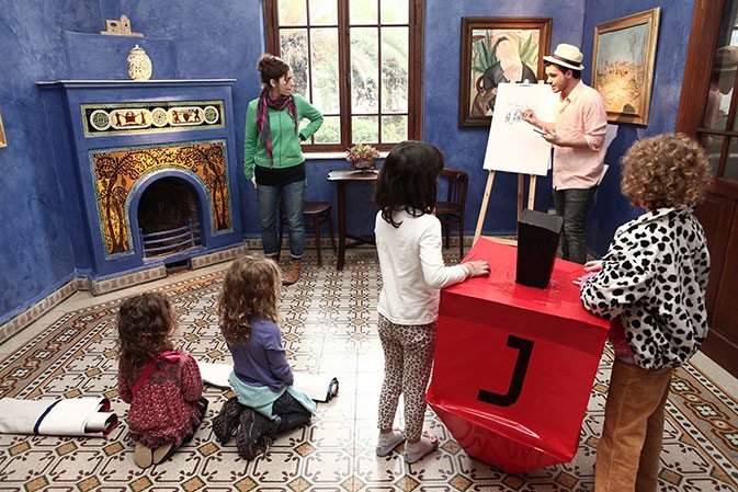 בית ביאליק, חנוכה